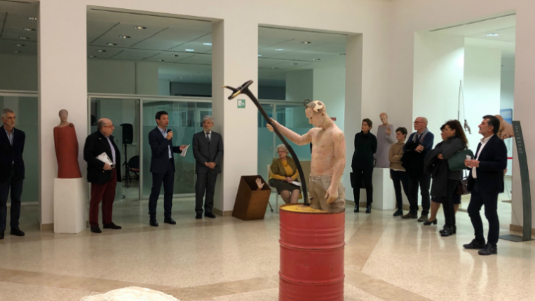 Net4market inaugura “Petrolio”, la mostra di sculture di Graziano Carotti